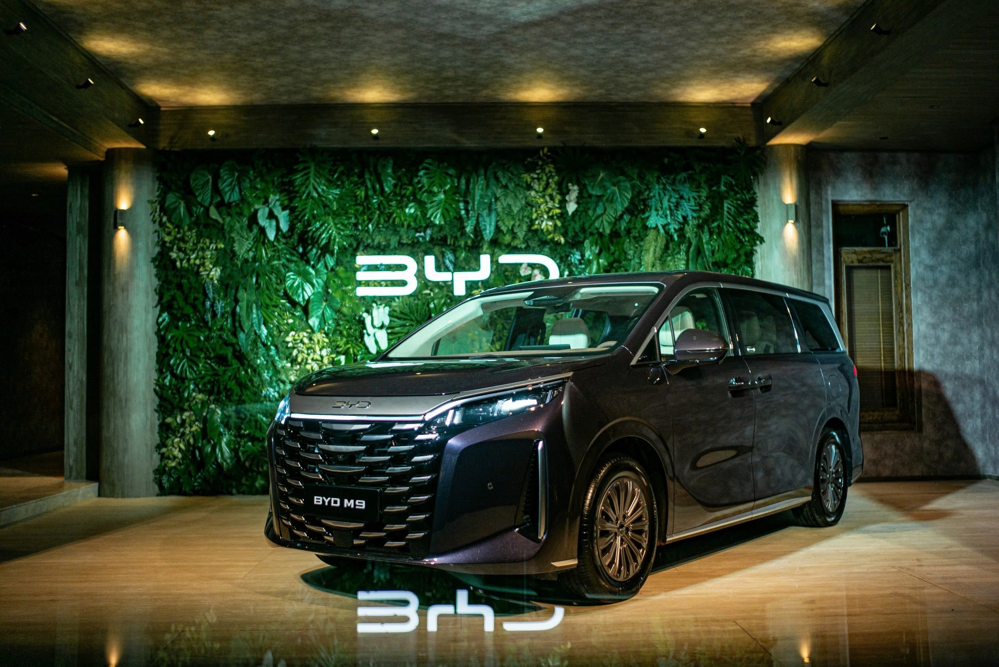 BYD M9 Best New Energy Car Of The Year